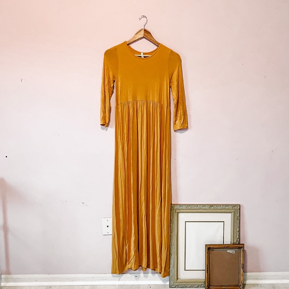 • Bellamie soft yellow quarter sleeve dress •